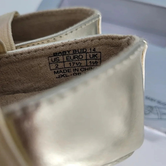 Stuart weitzman gold flower dressy ballet flats infant crib soft sole shoe  2 - Picture 6 of 6